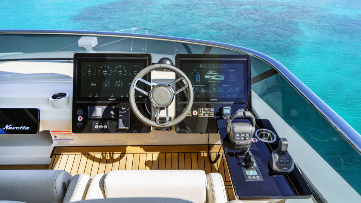 absolute-navetta62-e03