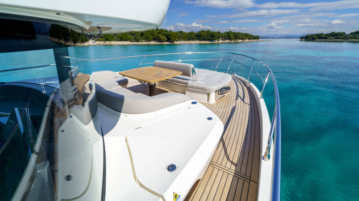 absolute-navetta62-e06