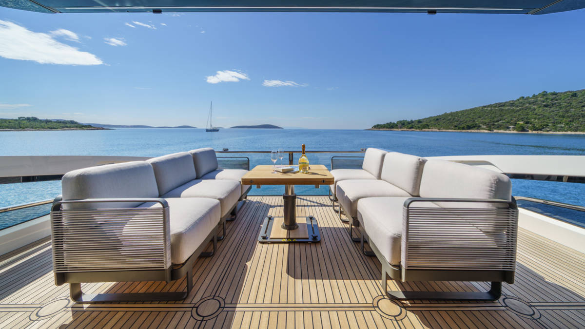 absolute-navetta62-e13