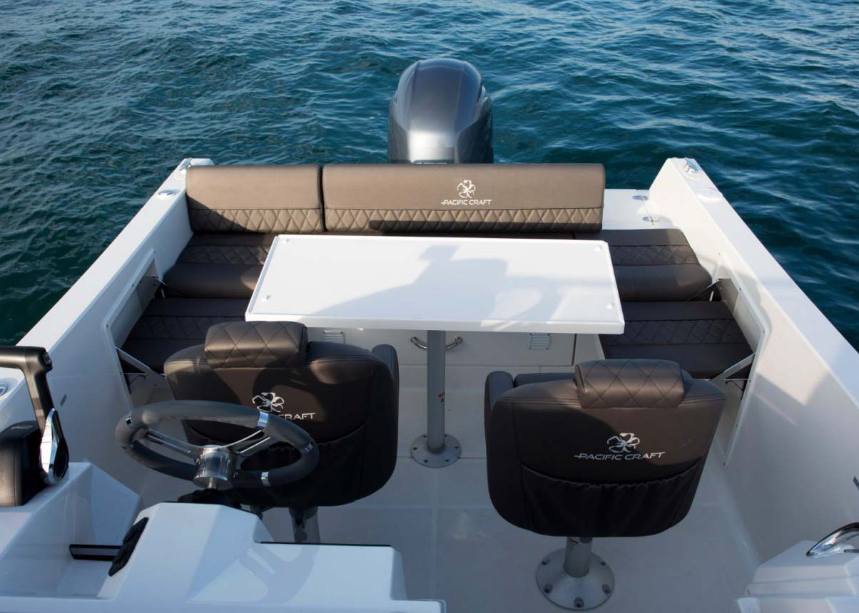 carré-arrière-pacific-craft-700-sc-2019-1630x860