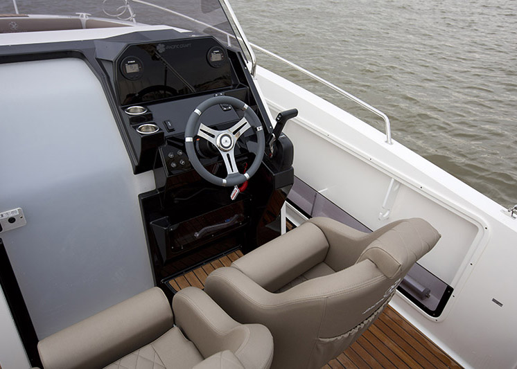 console-pacific-craft-750-open-2019