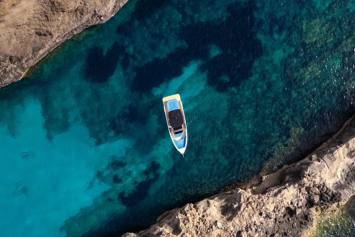 deantonioyachts-d29-e6