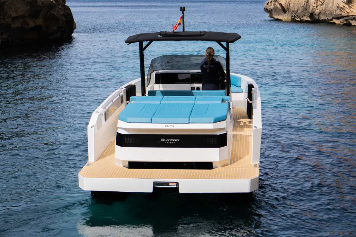 deantonioyachts-d29-e7
