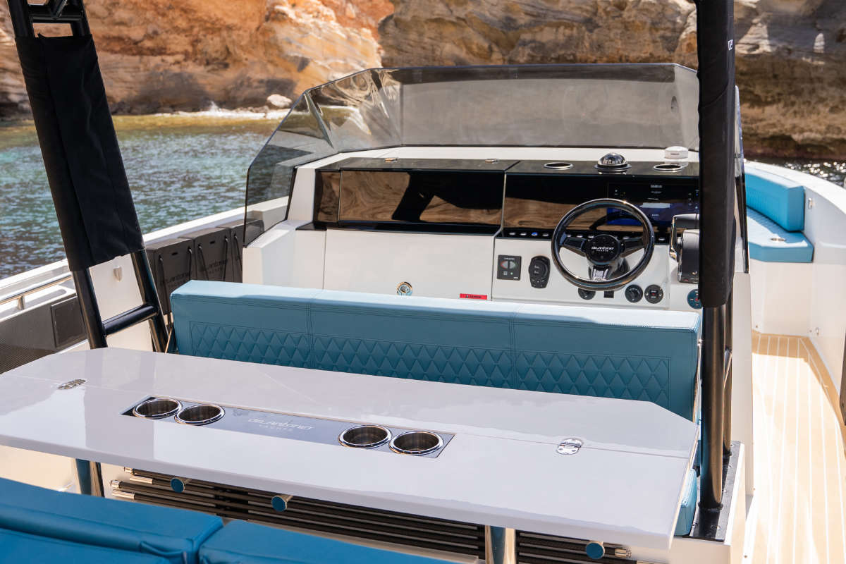 deantonioyachts-d29-i1