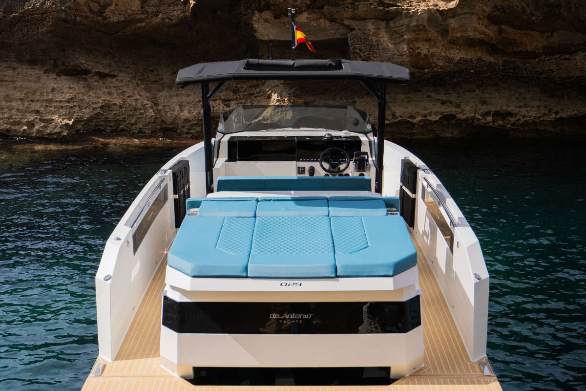 deantonioyachts-d29-i6