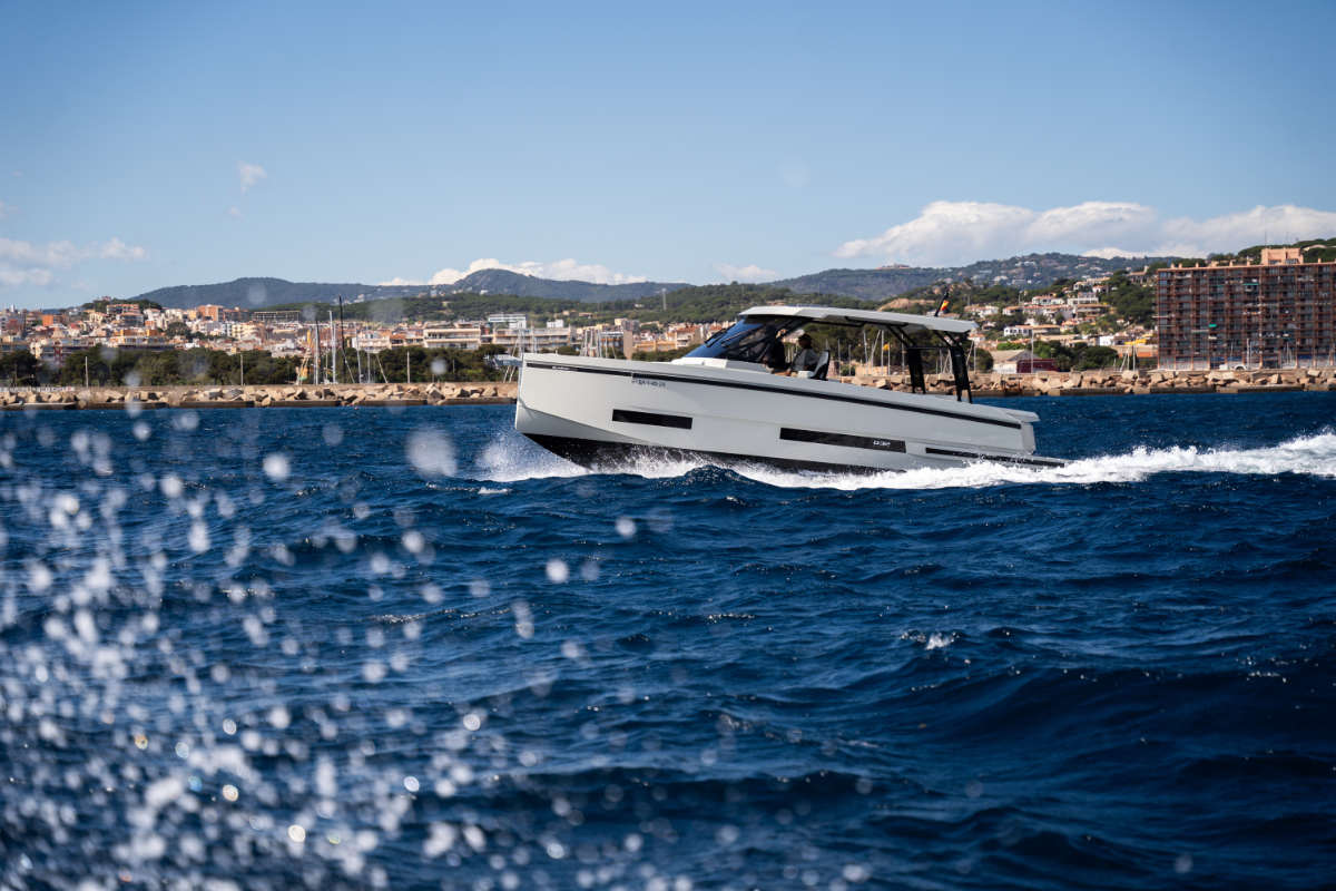deantonioyachts-d32-e7