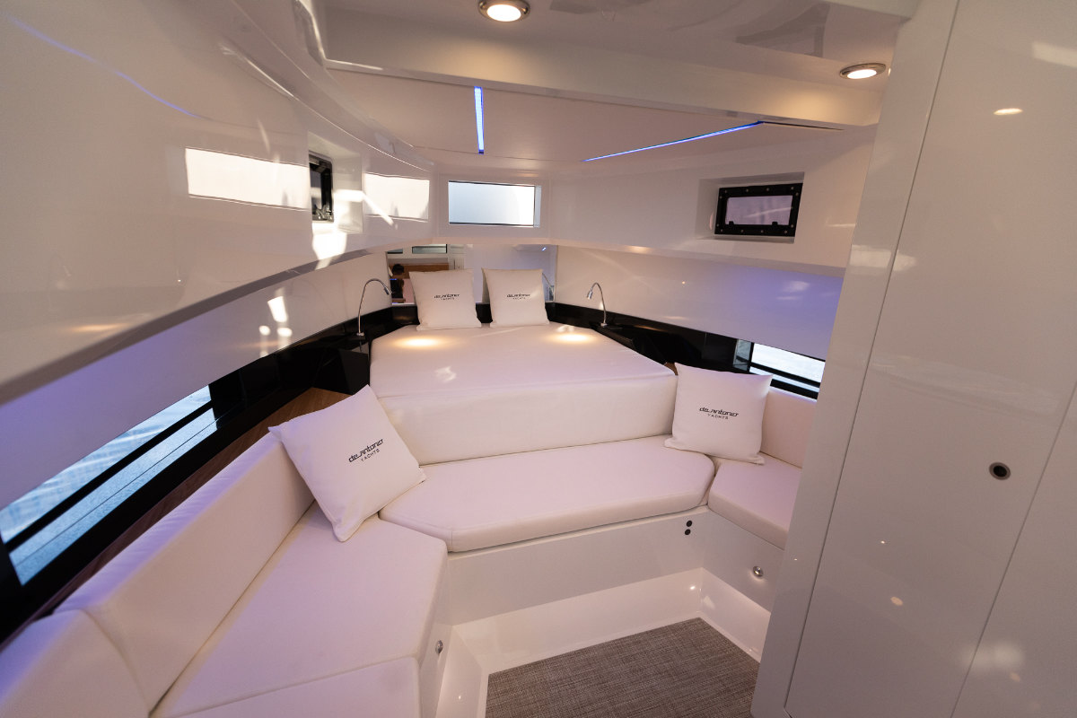 deantonioyachts-d36-i02