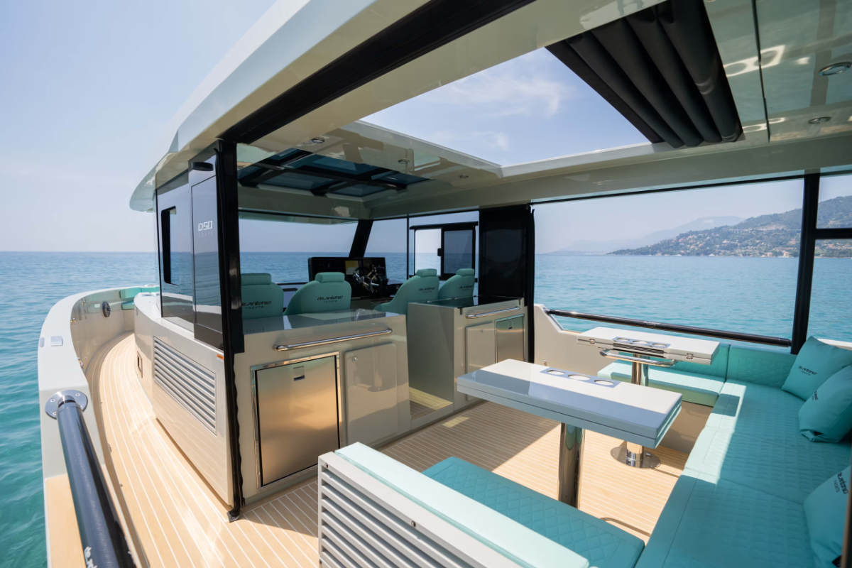 deantonioyachts-d50coupe-e10