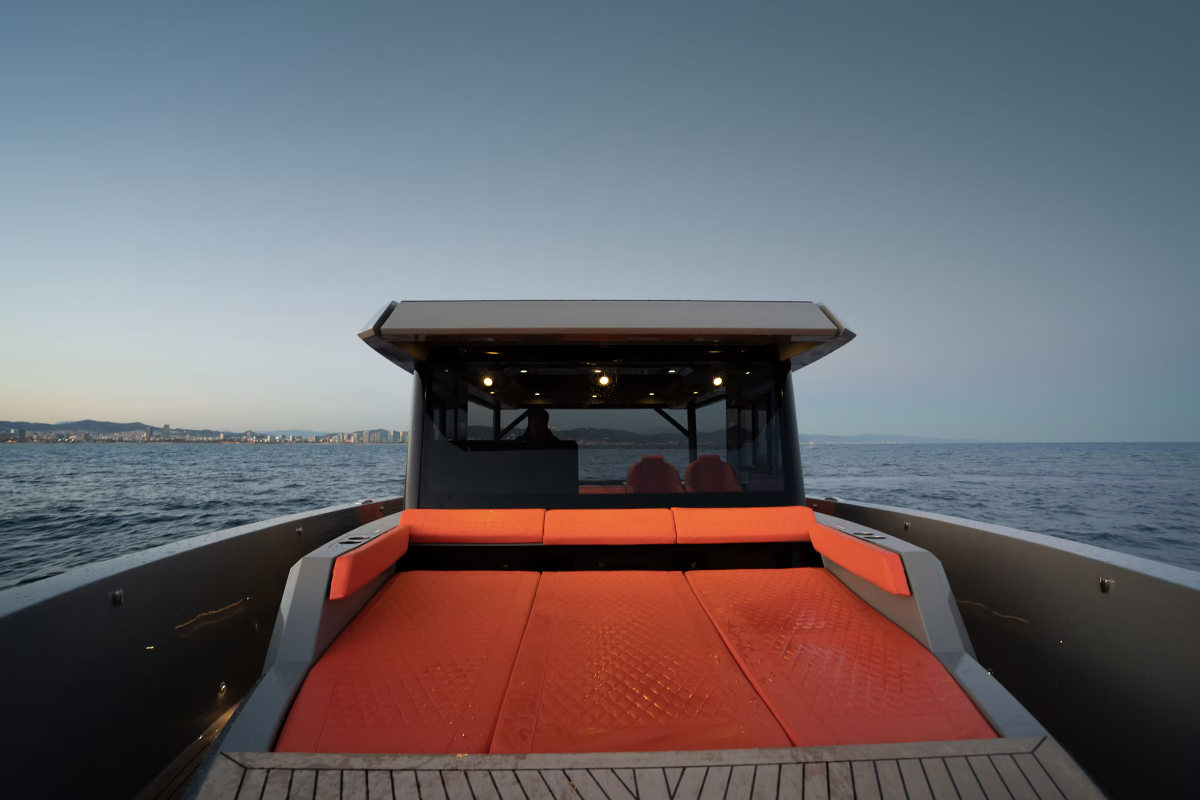 deantonioyachts-d50coupe-e9