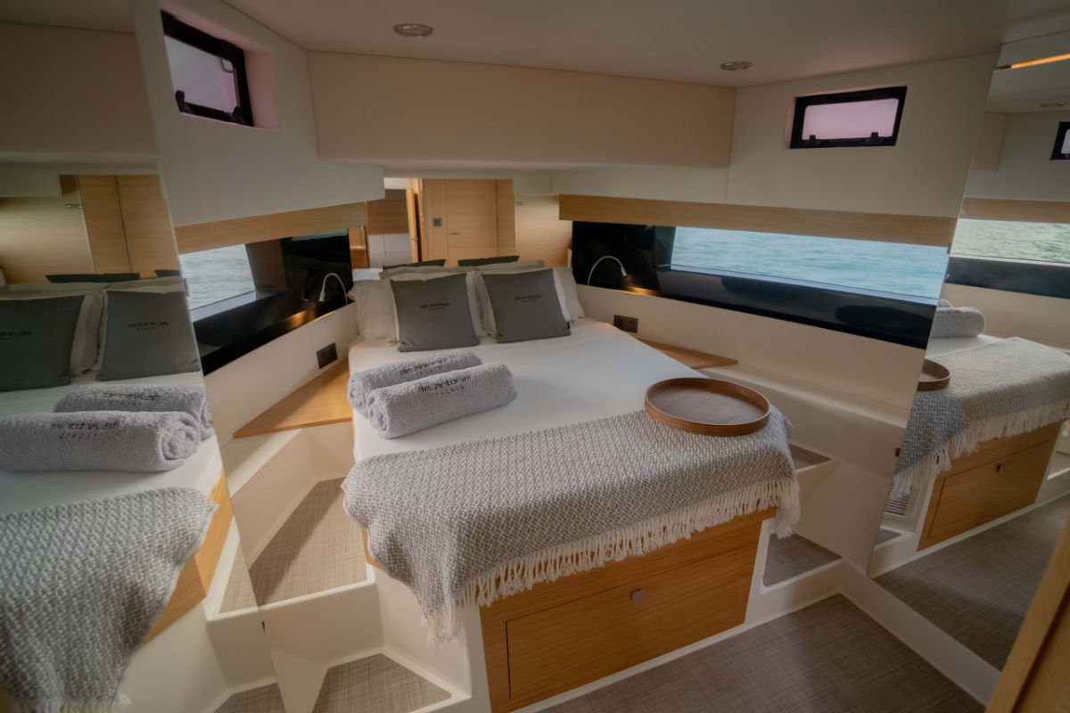 deantonioyachts-d50coupe-i10