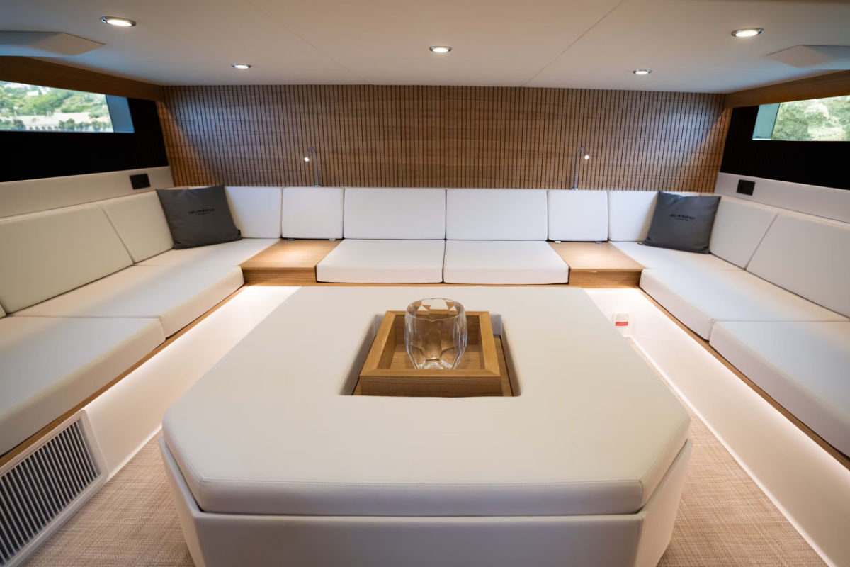 deantonioyachts-d50coupe-i11