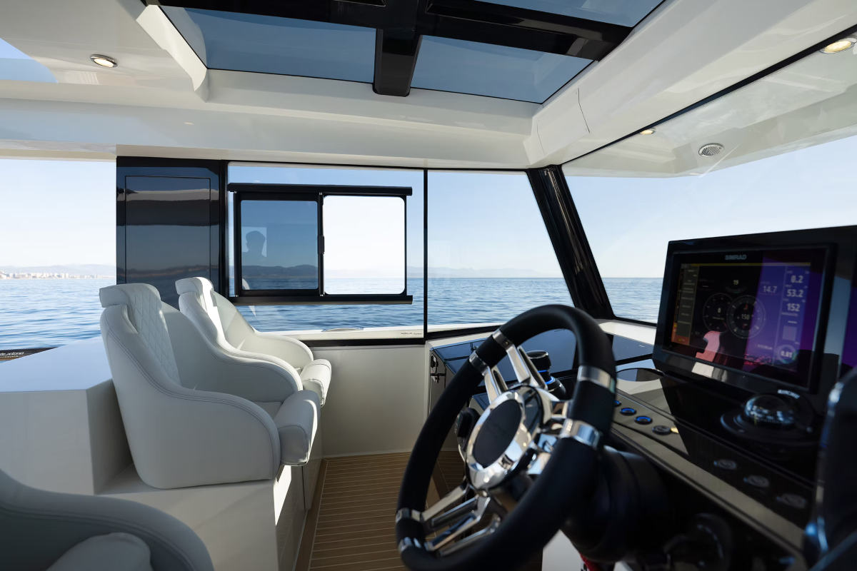 deantonioyachts-d50coupe-i4