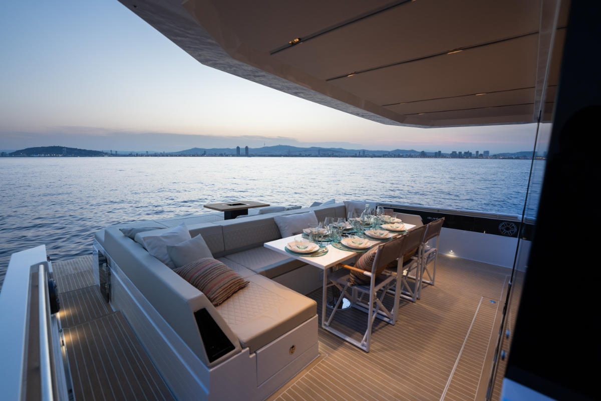 deantonioyachts-d60-e09