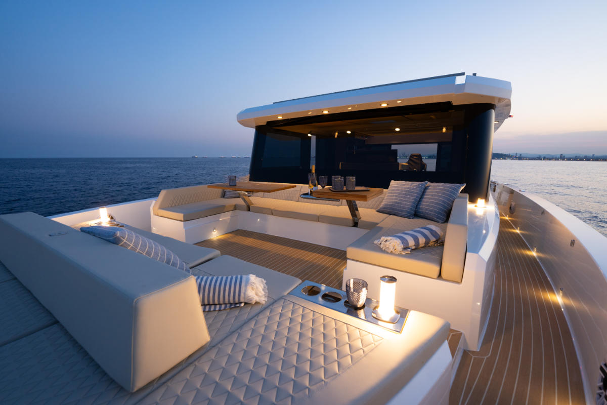 deantonioyachts-d60-e10