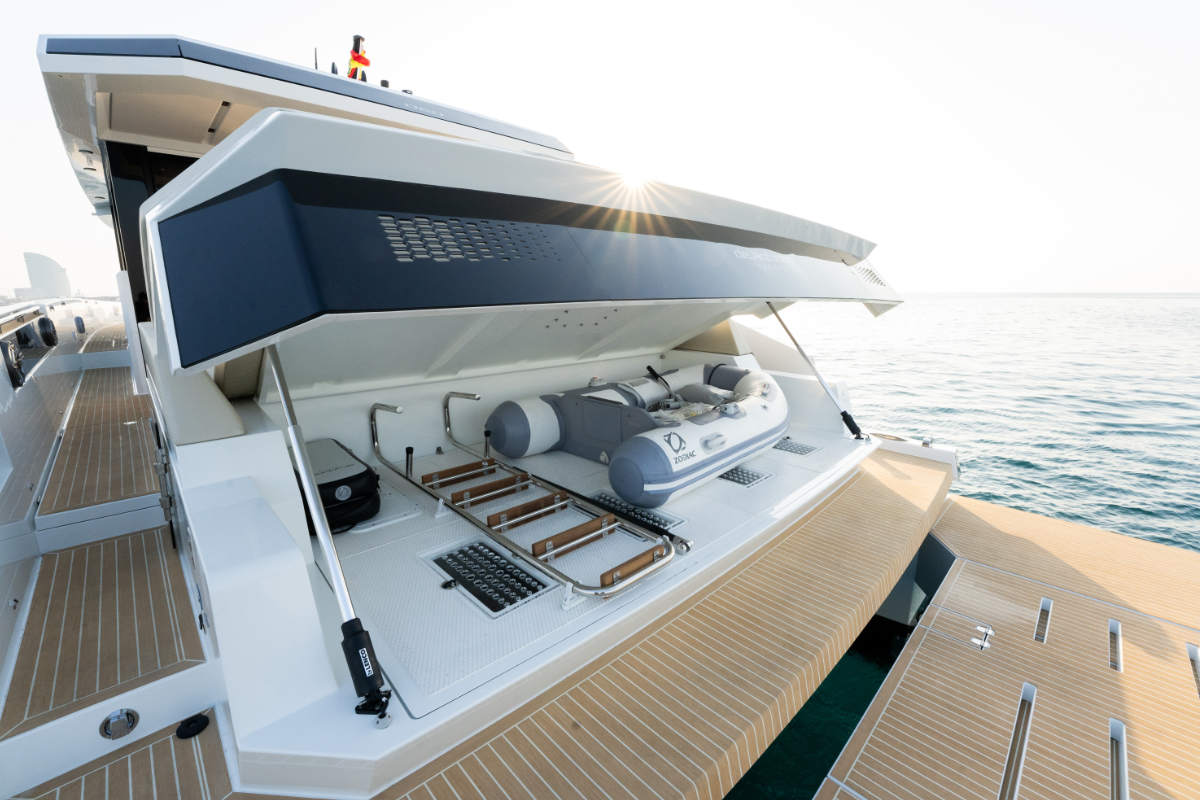 deantonioyachts-d60-e13