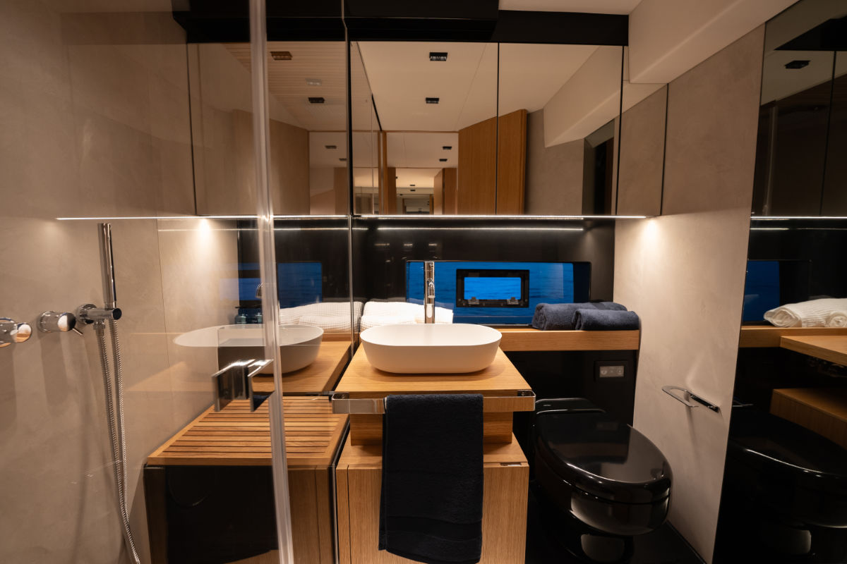 deantonioyachts-d60-i03