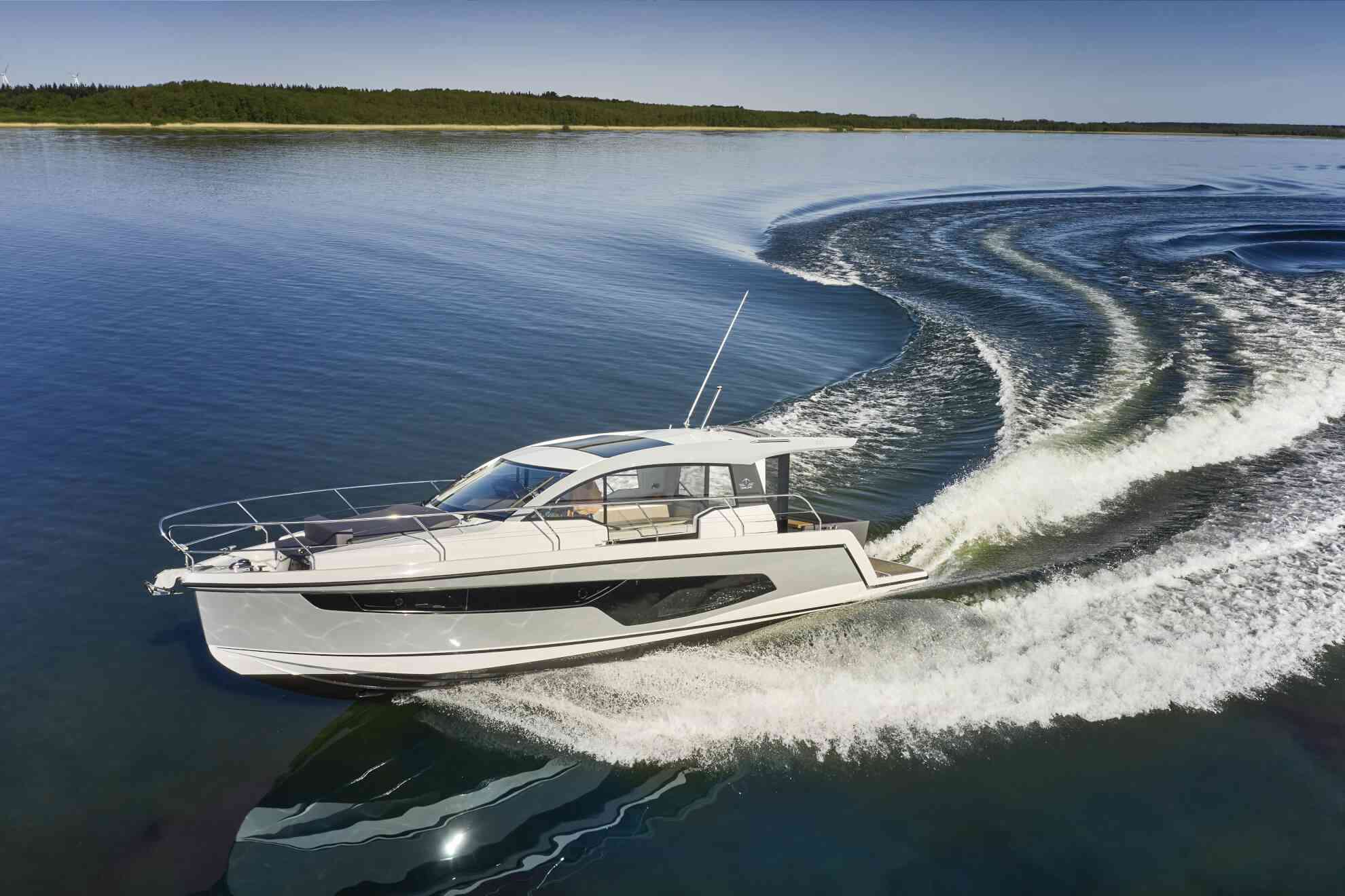 sealine-c335-e10