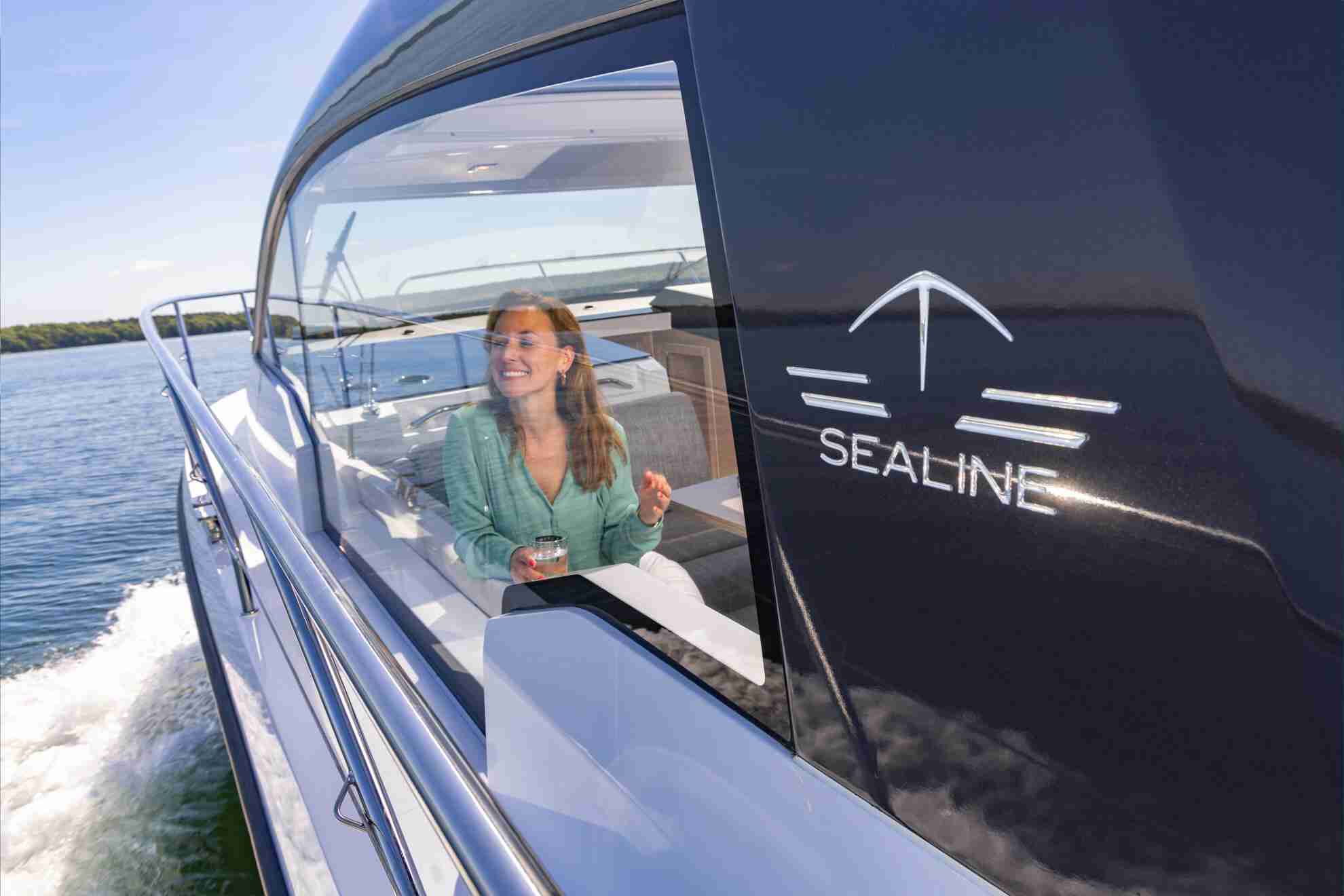 sealine-c335-e15