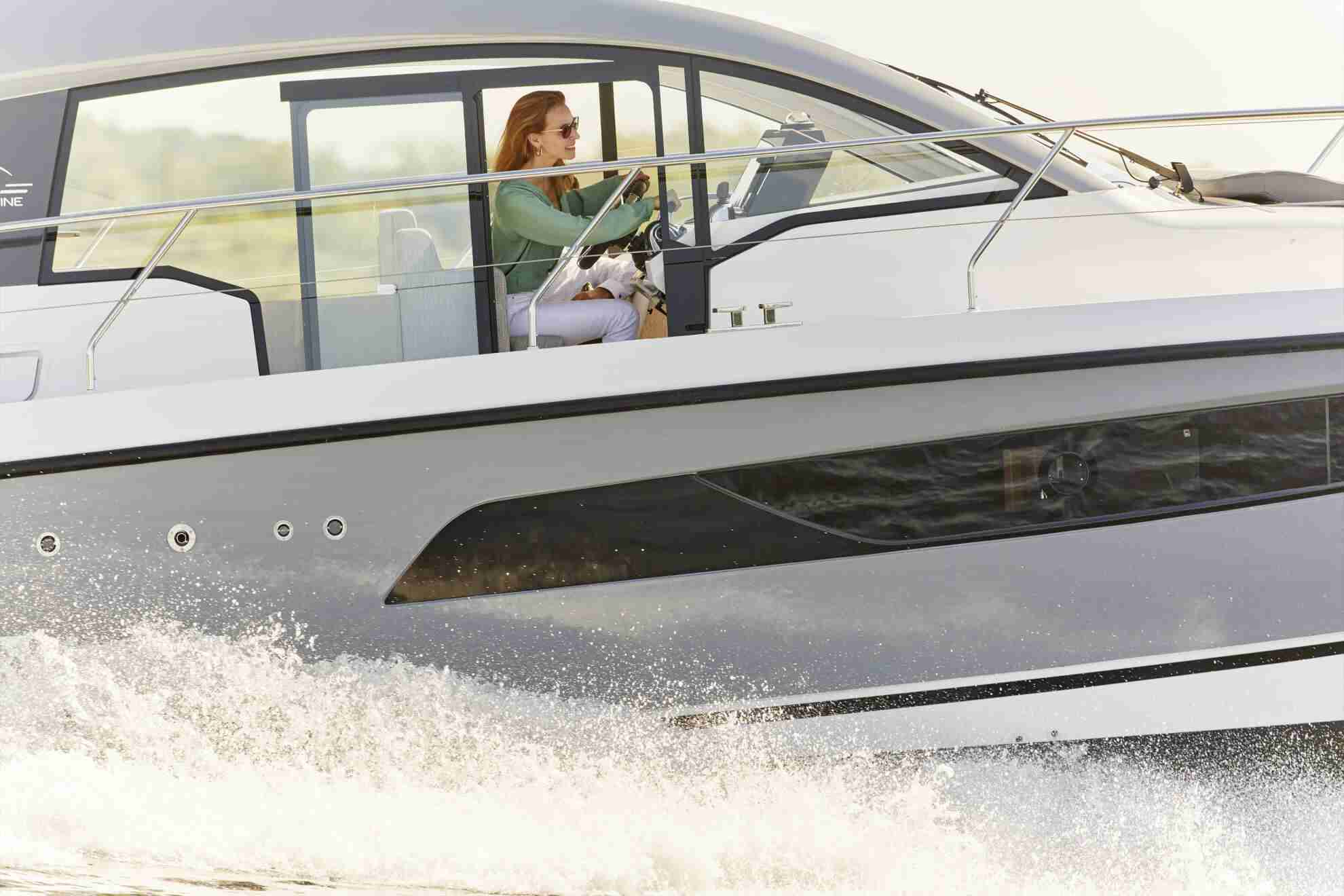 sealine-c335-e16