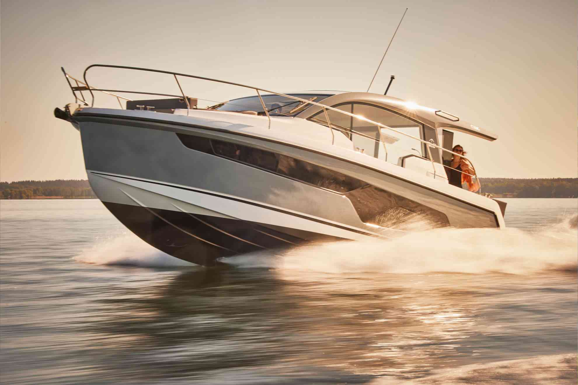 sealine-c335-e8