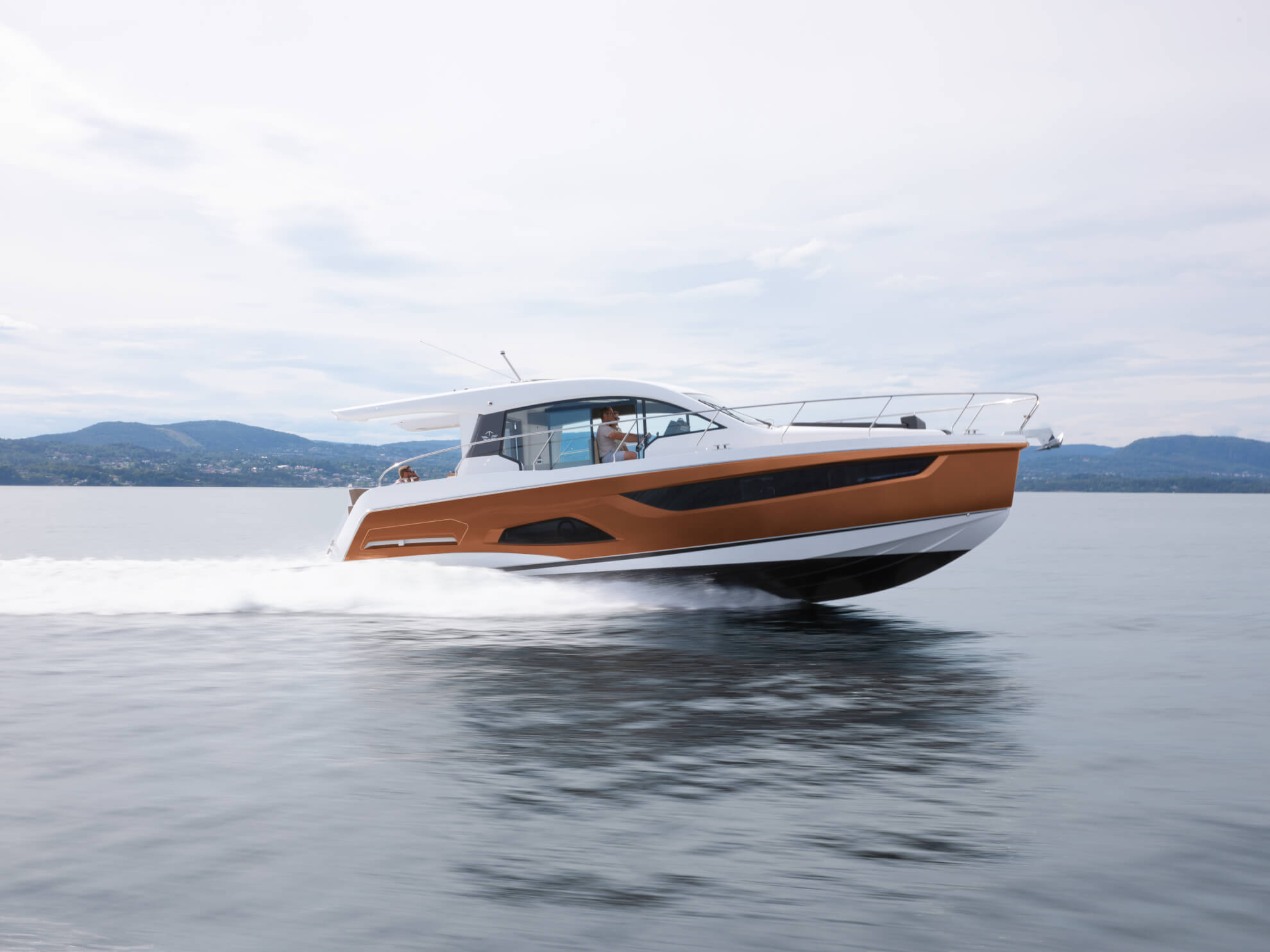sealine-c390-3