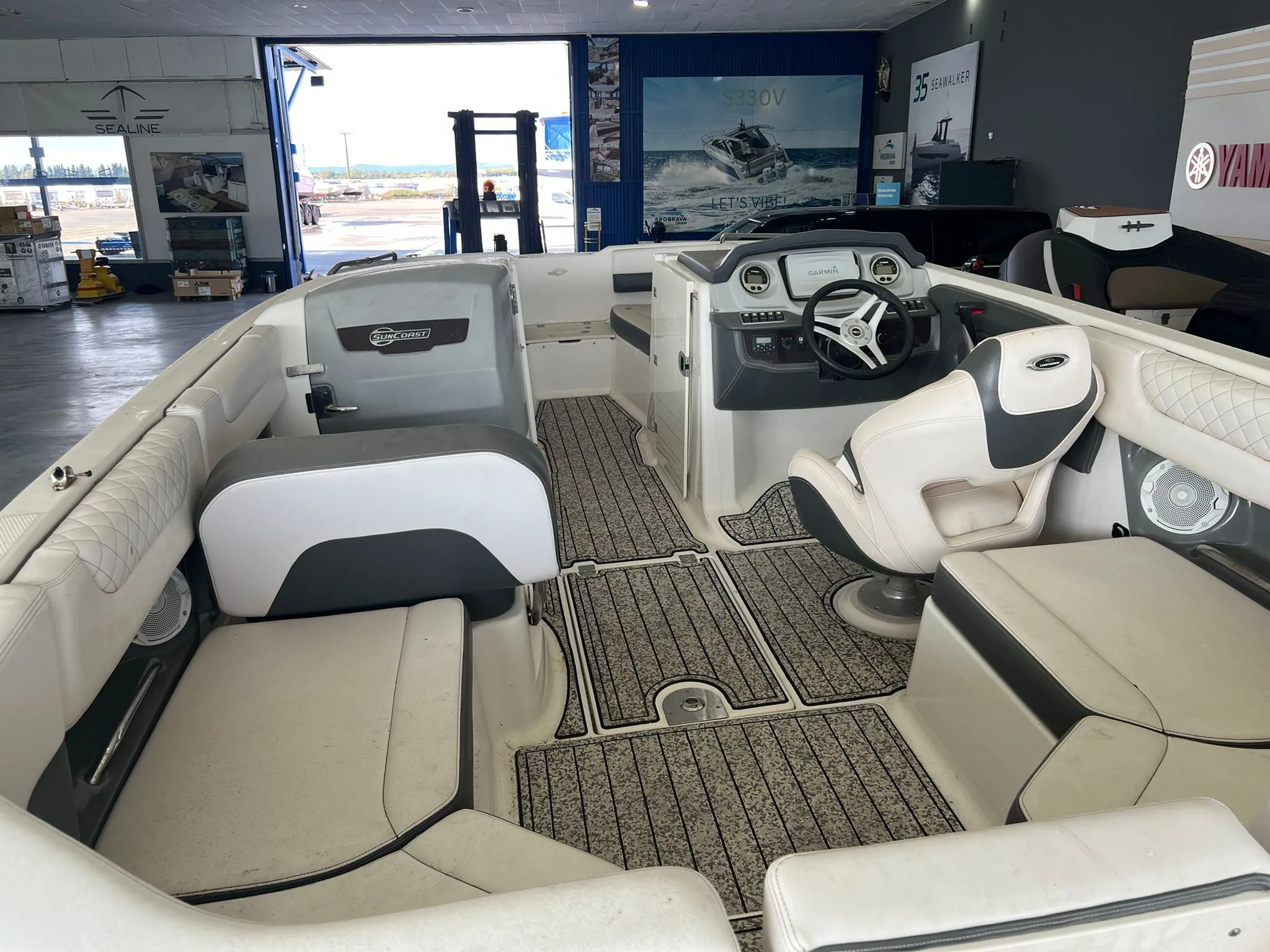 CHAPARRAL 230 10